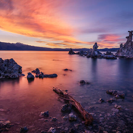 Tufa at Sunset, Mono Lake, USA